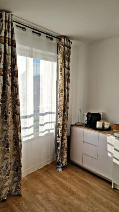 Loft Climatise Parking Gratuit 5Min Gare Apartment Le Plessis-Bouchard ภายนอก รูปภาพ